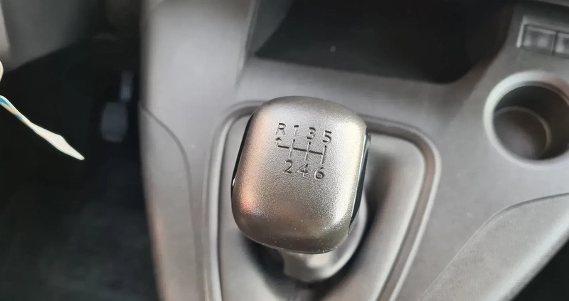 Peugeot Rifter cena 64700 przebieg: 150000, rok produkcji 2019 z Częstochowa małe 436